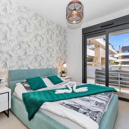 Lovely First Floor Apartment, Heating Pool ! Alicante Exteriör bild